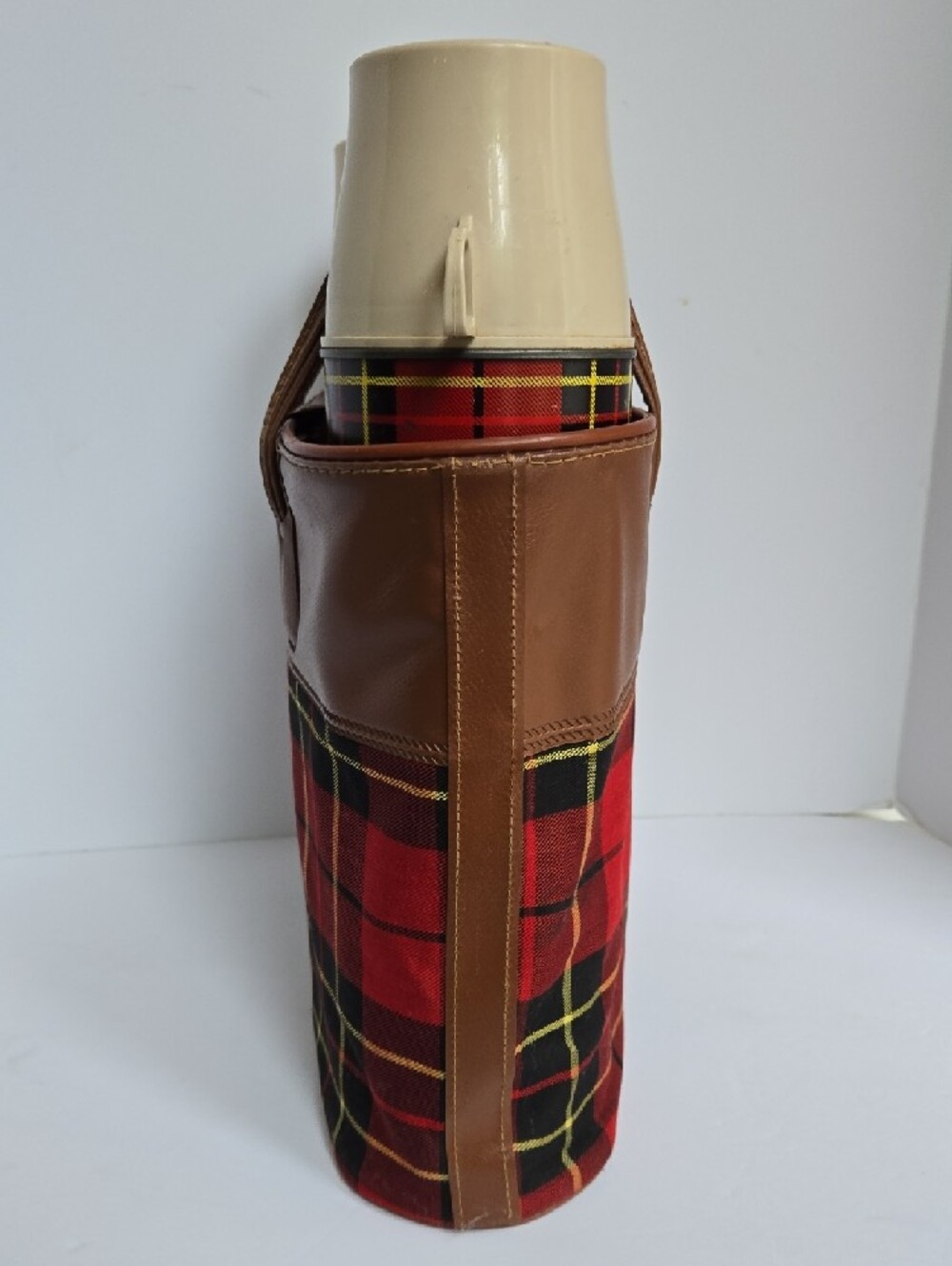 Thermos Brown & Red Plaid Tote Bag with Matching Thermoses & Box - Picture 9 of 13